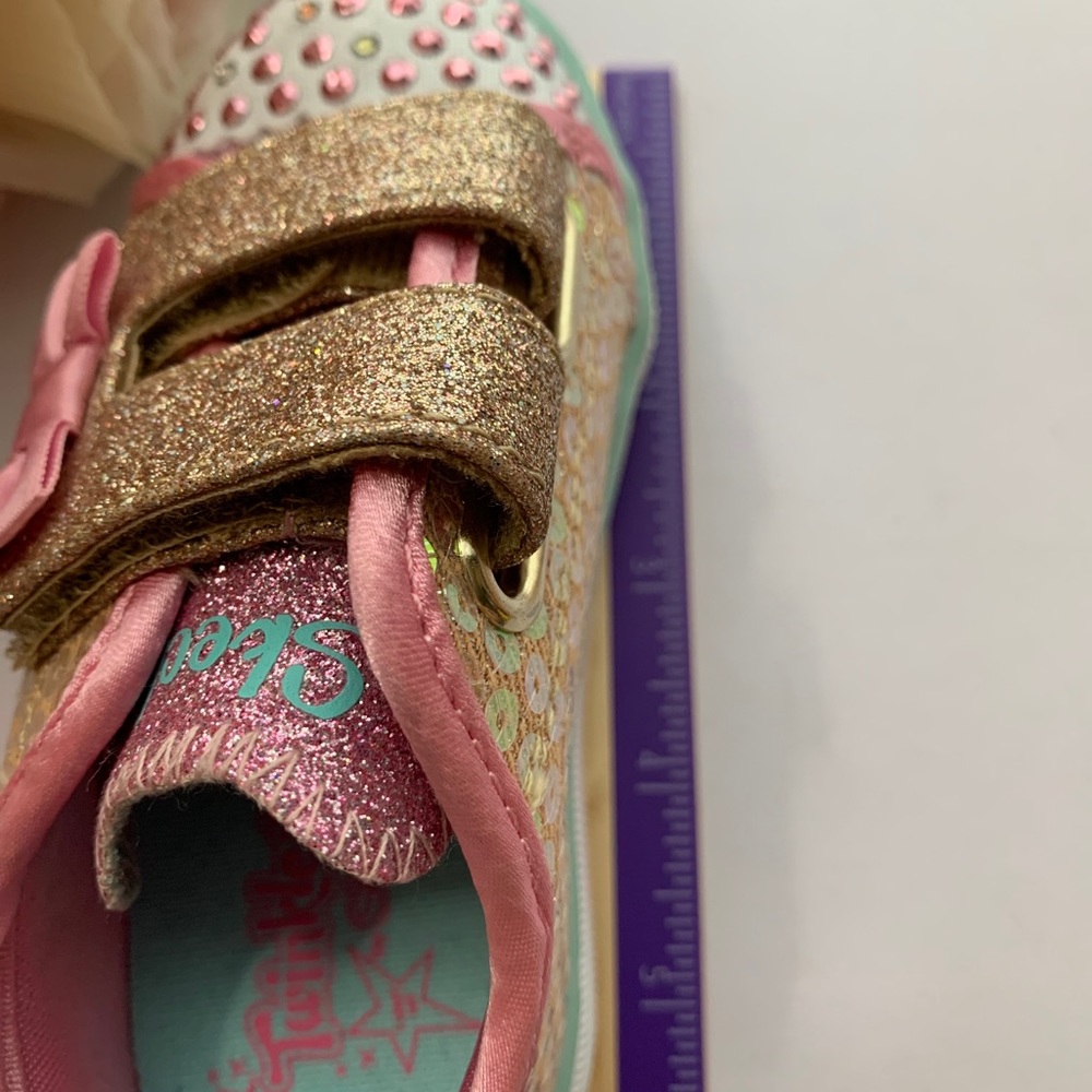 Skechers Girls - Picture 10 of 12